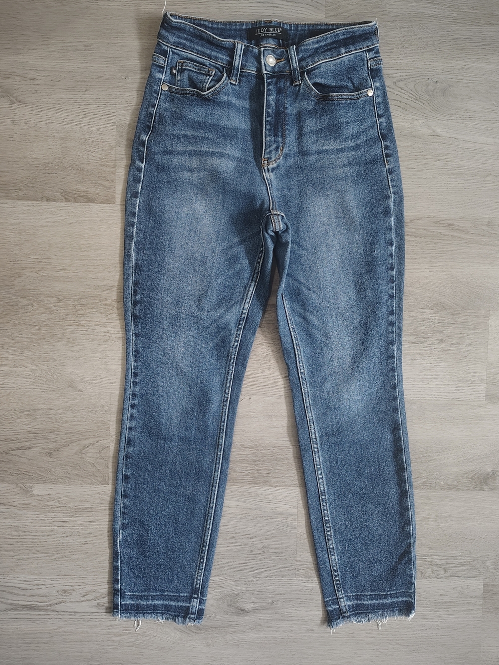 Judy Blue High-Rise Skinny Jeans with Raw Hem. Size 3/26 Waist- 26 Inches